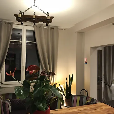 酒店 Les Iris 雷安德利斯