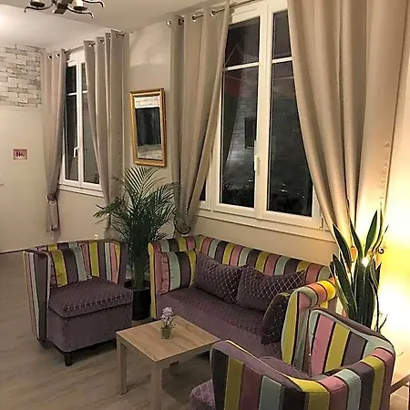 Les Iris Отель 2*