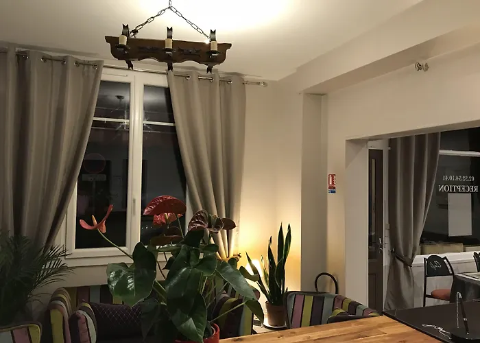 ホテル Les Iris レ・ザンドリ