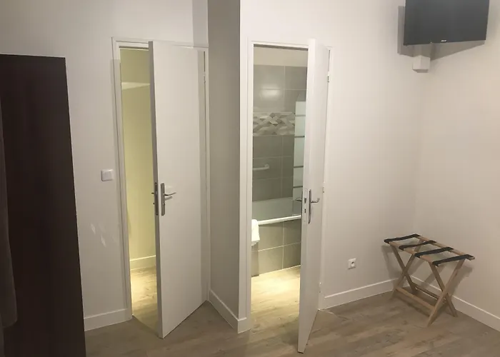 ホテル Les Iris レ・ザンドリ